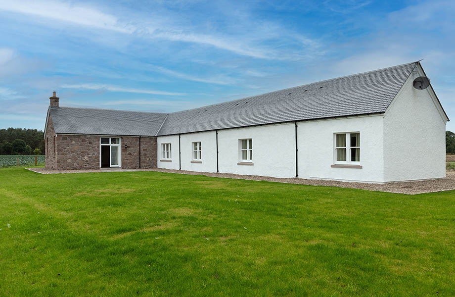 Holiday House near Blairgowrie with Garden